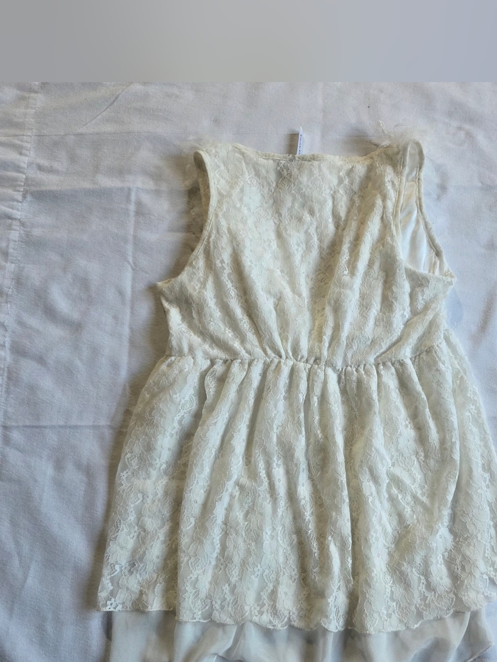 Ivory Lace Ruffle Blouse Sleeveless - Picture 5 of 5